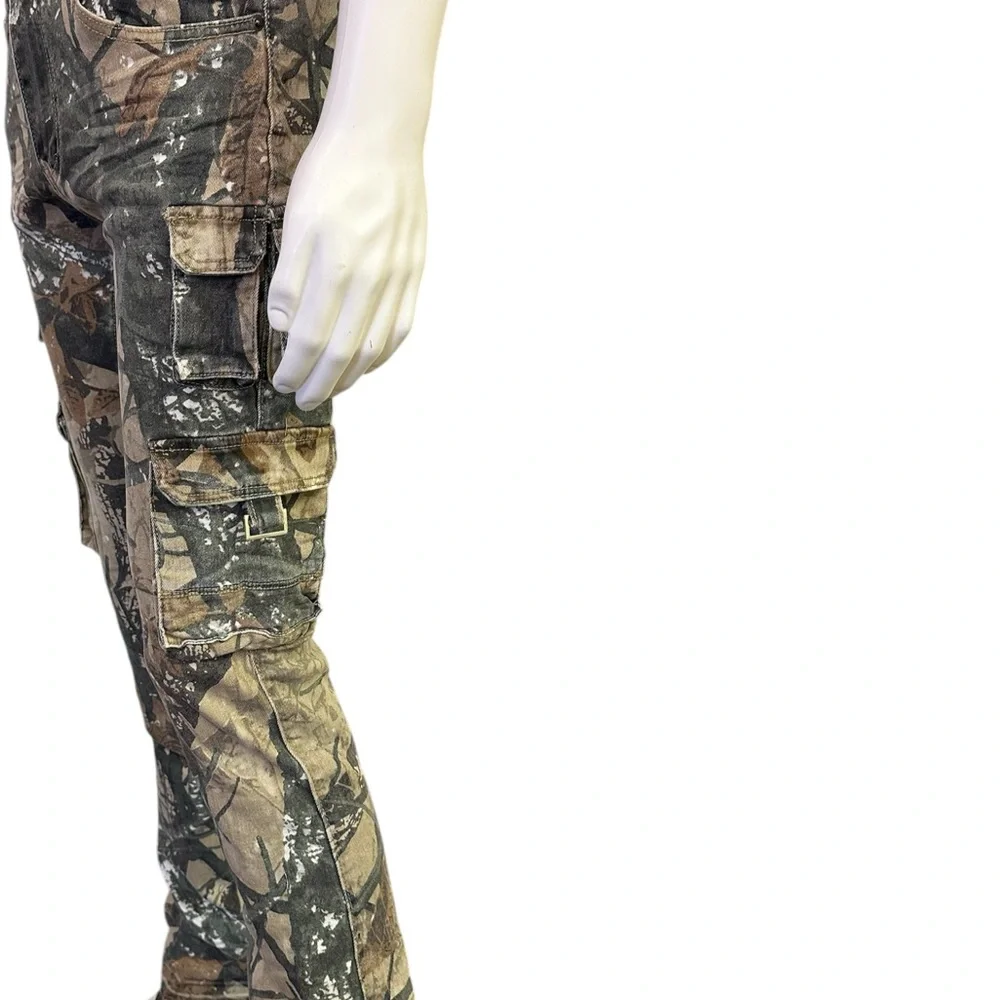 Vintage Camo Cargo Jeans - Picture 4 of 6